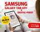 Frau sitzt auf einem Sofa und hält ein Samsung Tab A9+, das die Zeitung 'Braunschweiger Zeitung' zeigt. Angebot: Digital-Paket für 38,90 Euro monatlich.